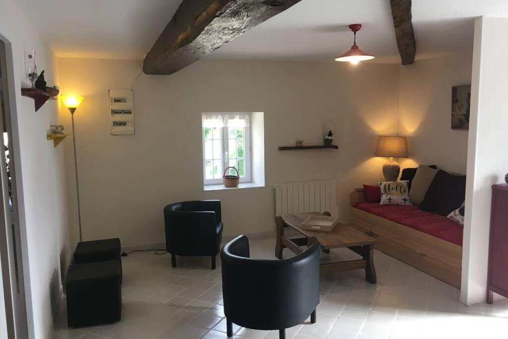 Logement Independant Le Poulailler Proche Guedelon Treigny Eksteriør bilde